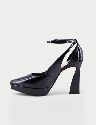 FR 21002 - High-heeled Leather Slipper