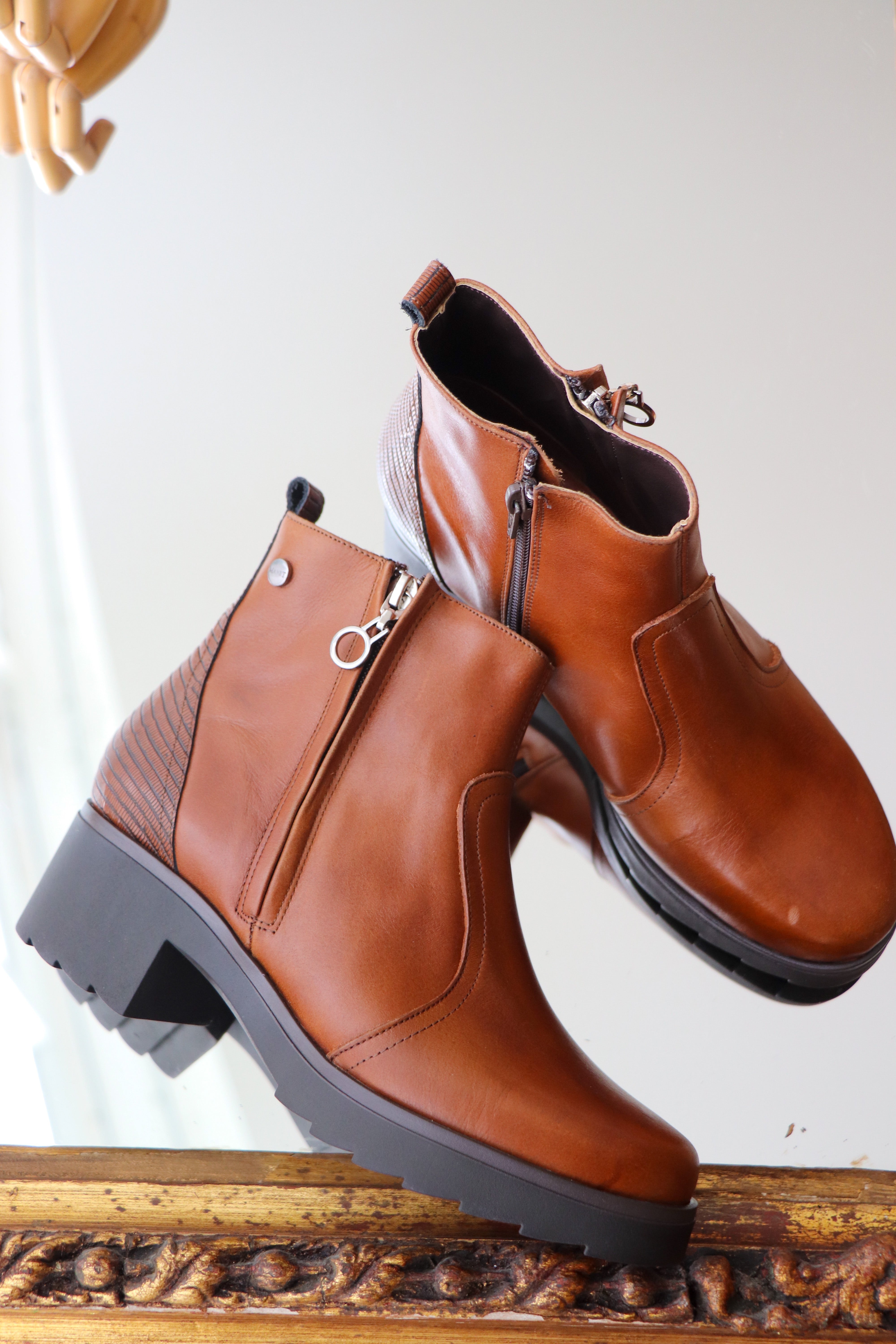 Bota Acacia 04