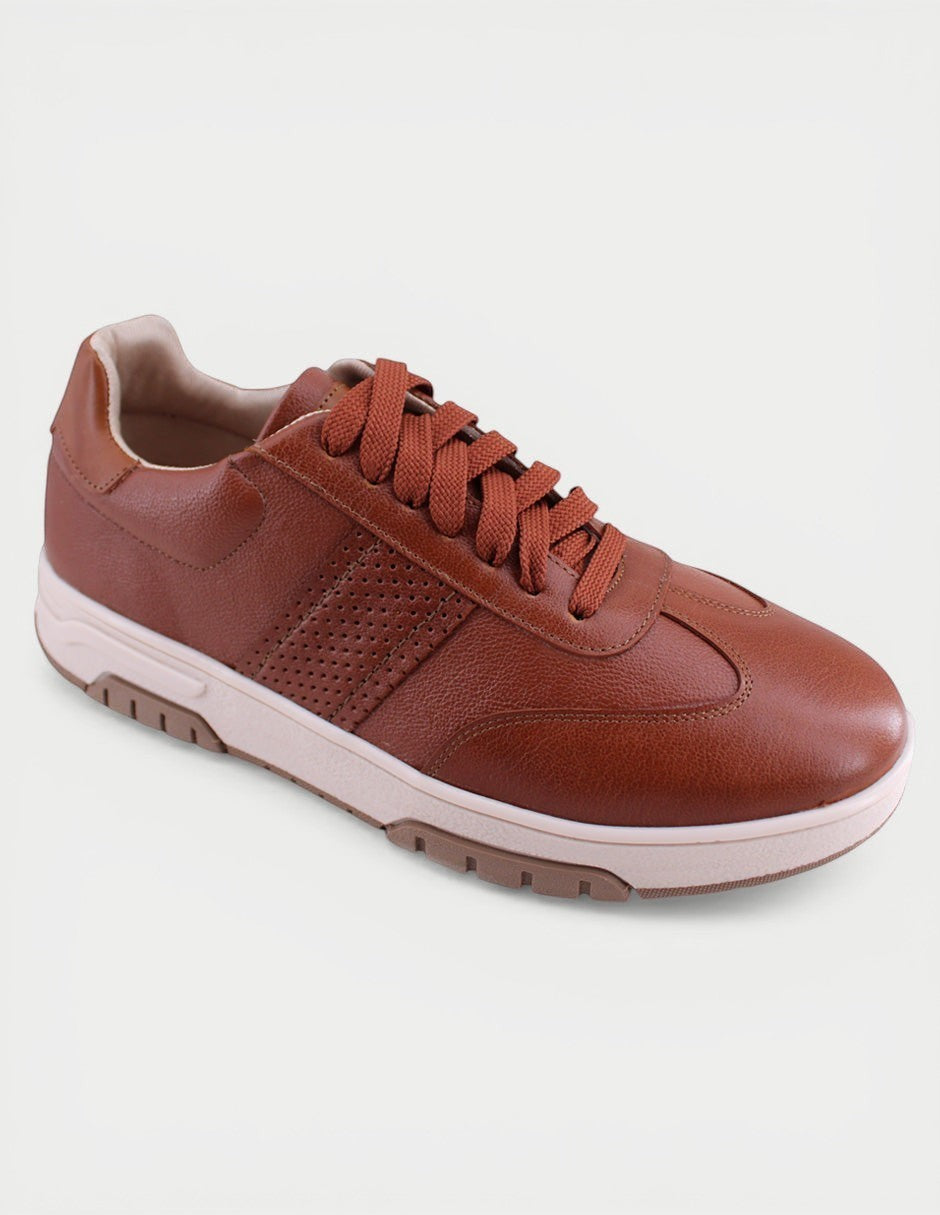 Manet Teo 02 men's brown leather sneakers with perforated side panels and lace-up closure.