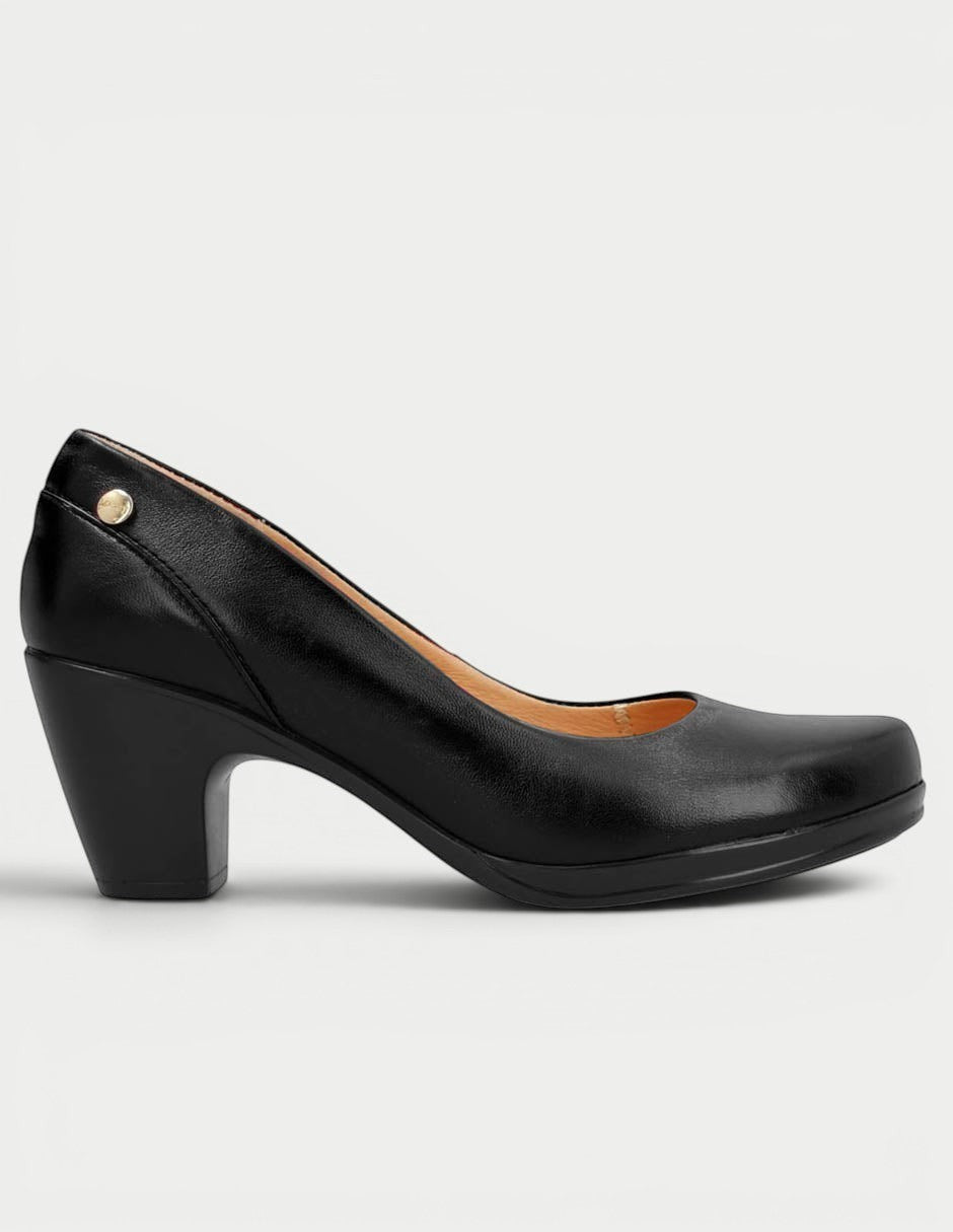 Zapatilla Manet Alexa 05 negra de piel con tacón cómodo y detalle metálico dorado.